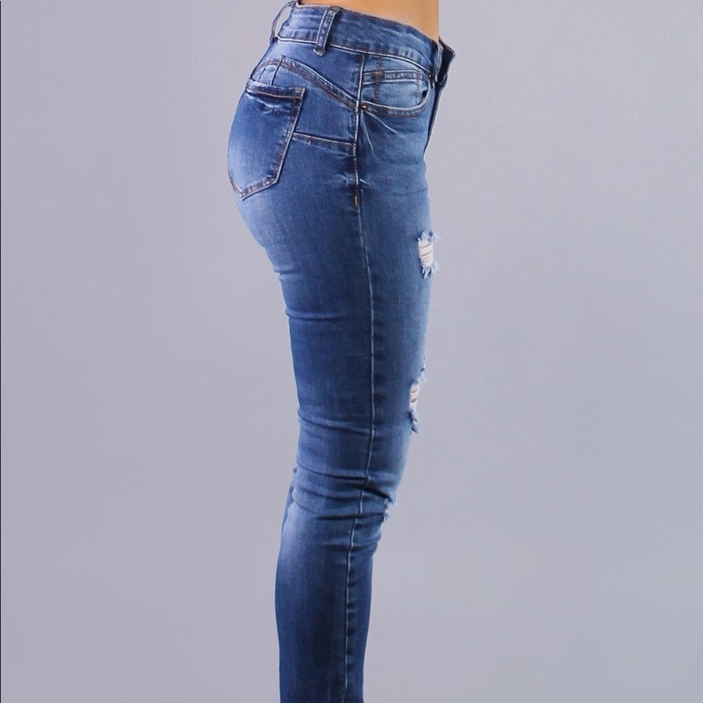 🆕 Wax Jeans 30 X 26 Butt Lifting Distressed Jeans - Picture 3 of 7